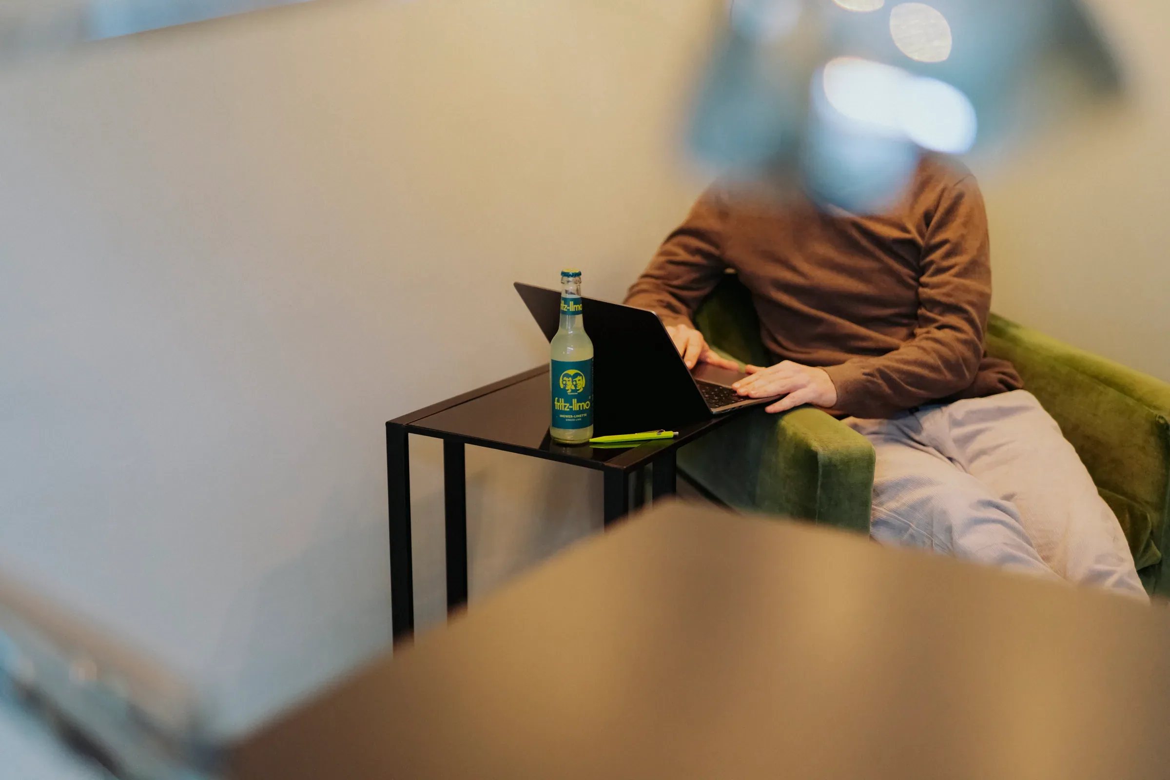 Arbeiten auf dem Sofa