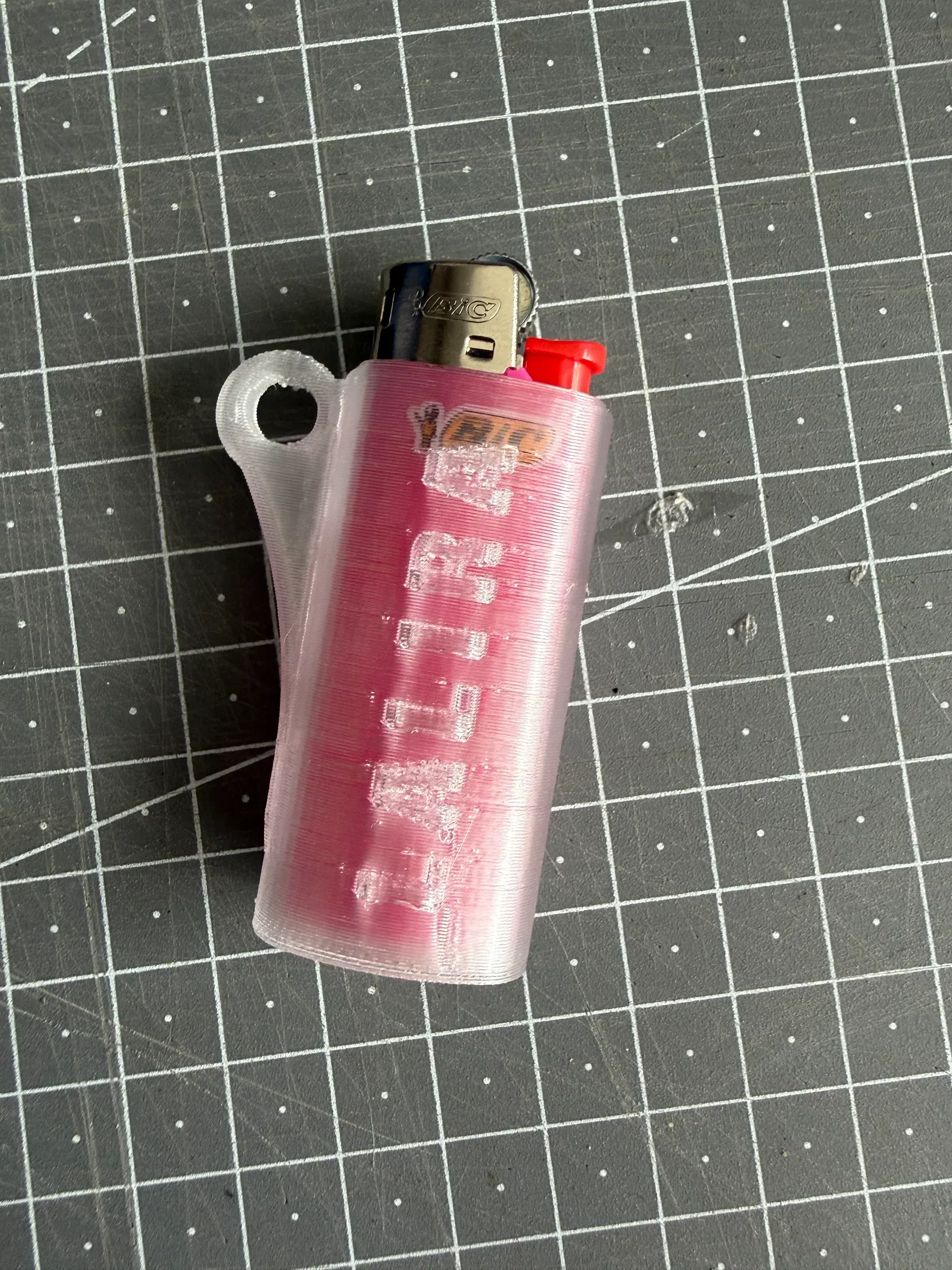 Prototyp in Pink am Feuerzeug